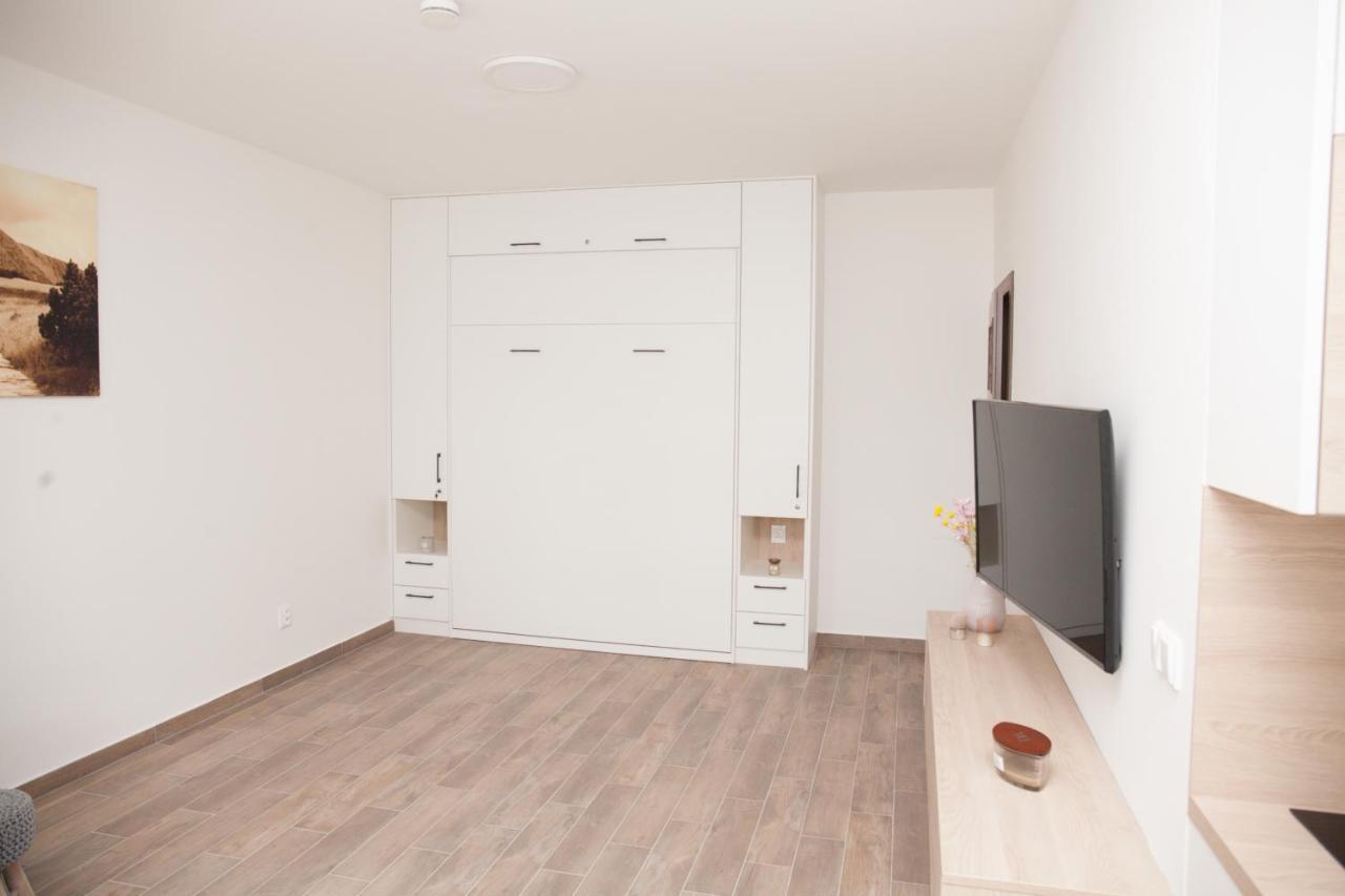 Apartman Horni Misecky J4 ภายนอก รูปภาพ